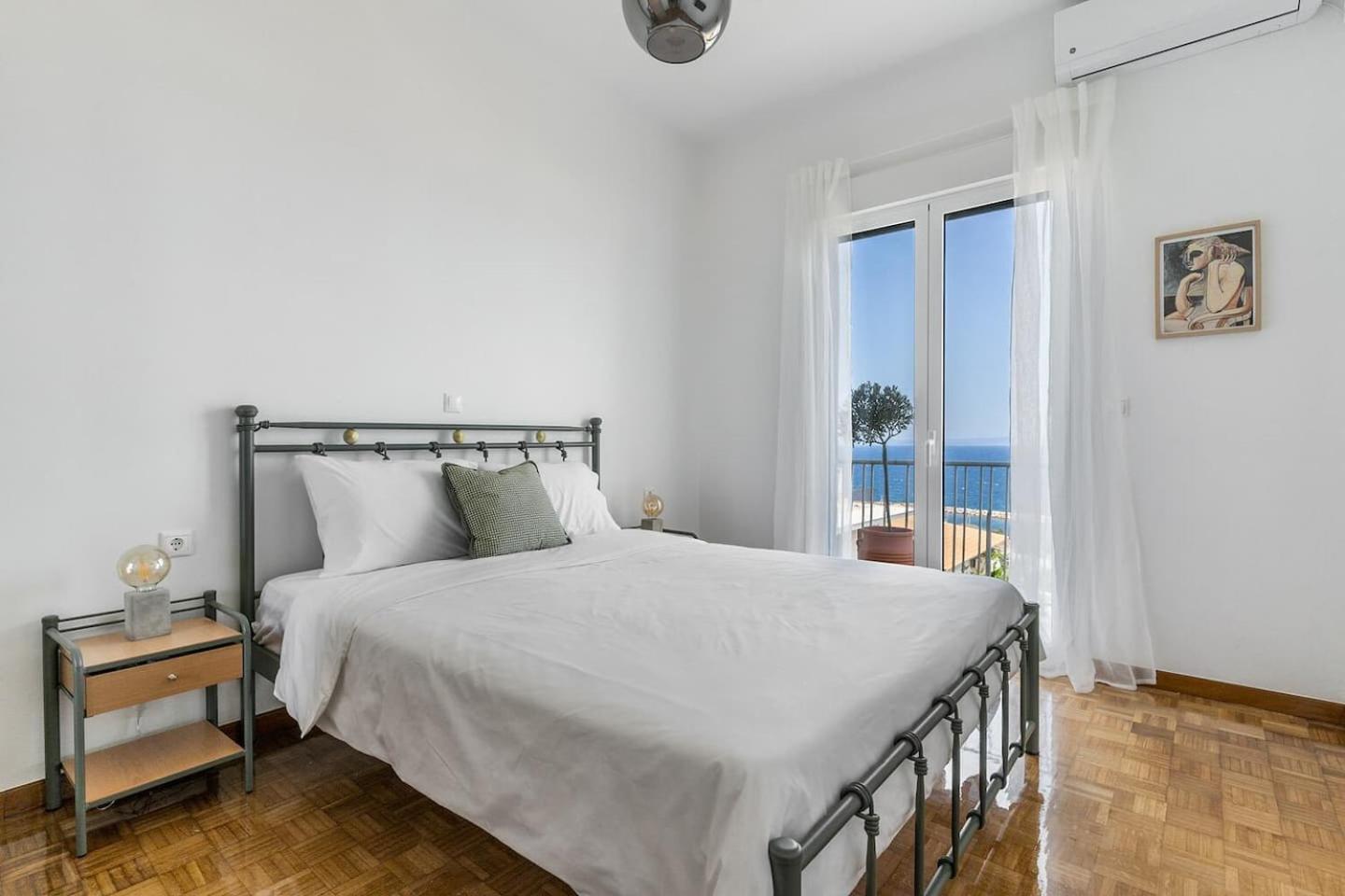 On The Port Apartment Rafina  Exterior photo