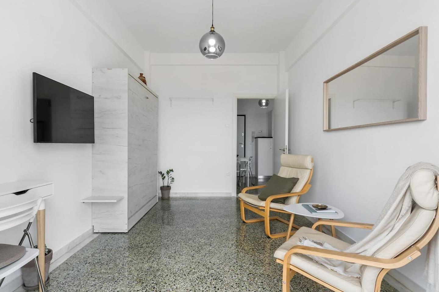 On The Port Apartment Rafina  Exterior photo