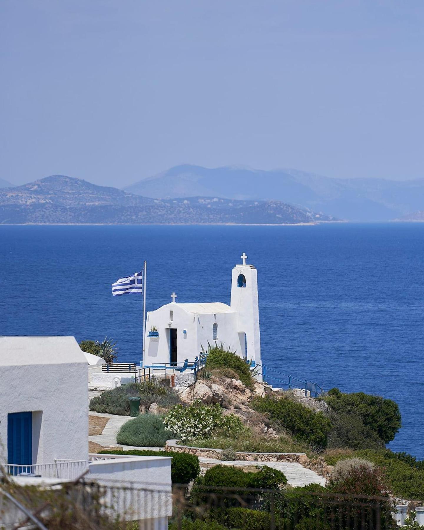 On The Port Apartment Rafina  Exterior photo